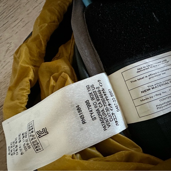 PATAGONIA ASCENSIONIST 35L CARBON & YELLOW HIKING BOOKBAG - Picture 12 of 12